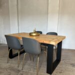 Vintagemöbel Massivholzmöbel urig Esstisch Einzelstück Schreibtisch Groholz Unikat