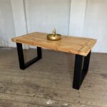 Vintagemöbel Massivholzmöbel urig Esstisch Einzelstück Schreibtisch Groholz Unikat