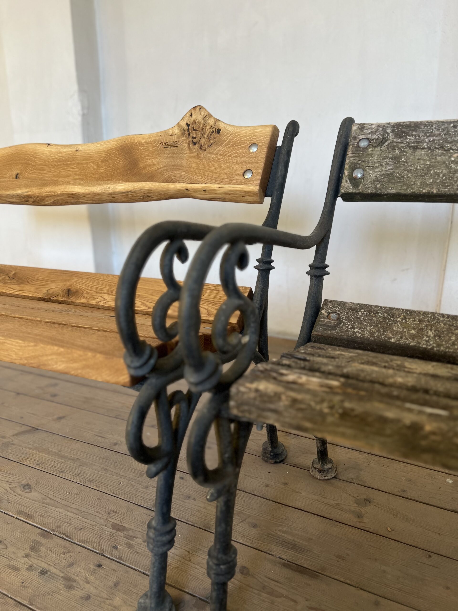 Outdoor Sitzbank Schönbrunner Stil Vintagemöbel Massivholzmöbel urig wild Einzelstück Groholz Unikat Outdoor Sitzbank Schönbrunner Stil Vintagemöbel Massivholzmöbel urig wild Einzelstück Groholz Unikat